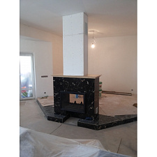 Монтаж топки Invicta 800 дабл фейс с облицовкой на заказ.